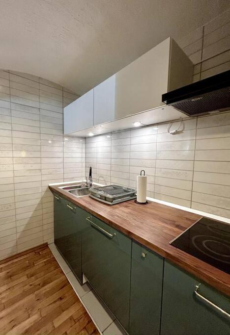 Charming Appartment 3-Min Walk To Old Town - Free Parking Ljubljana Buitenkant foto